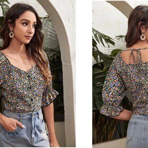 ✨NEW!!! Size 6 or 8/10 Flounce Sleeve Tie Back Ditsy Floral Blouse